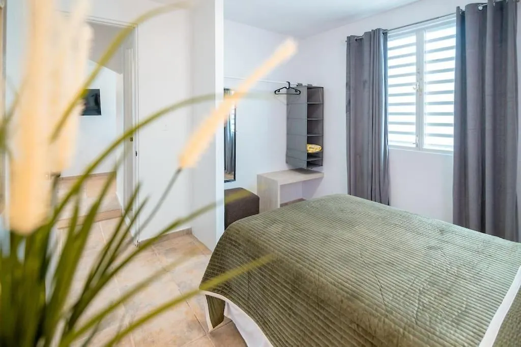 3 Santurce 2 Bedroom 1Bathroom Apt San Juan 0*,  Puerto Rico