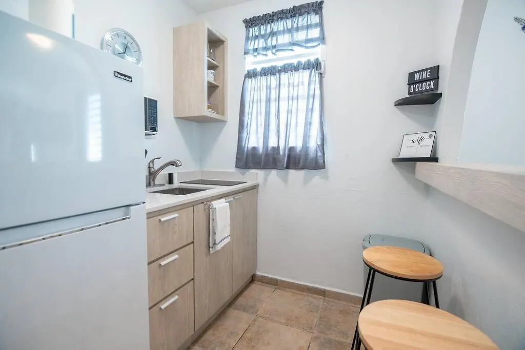3 Santurce 2 Bedroom 1Bathroom Apt San Juan Apartment
